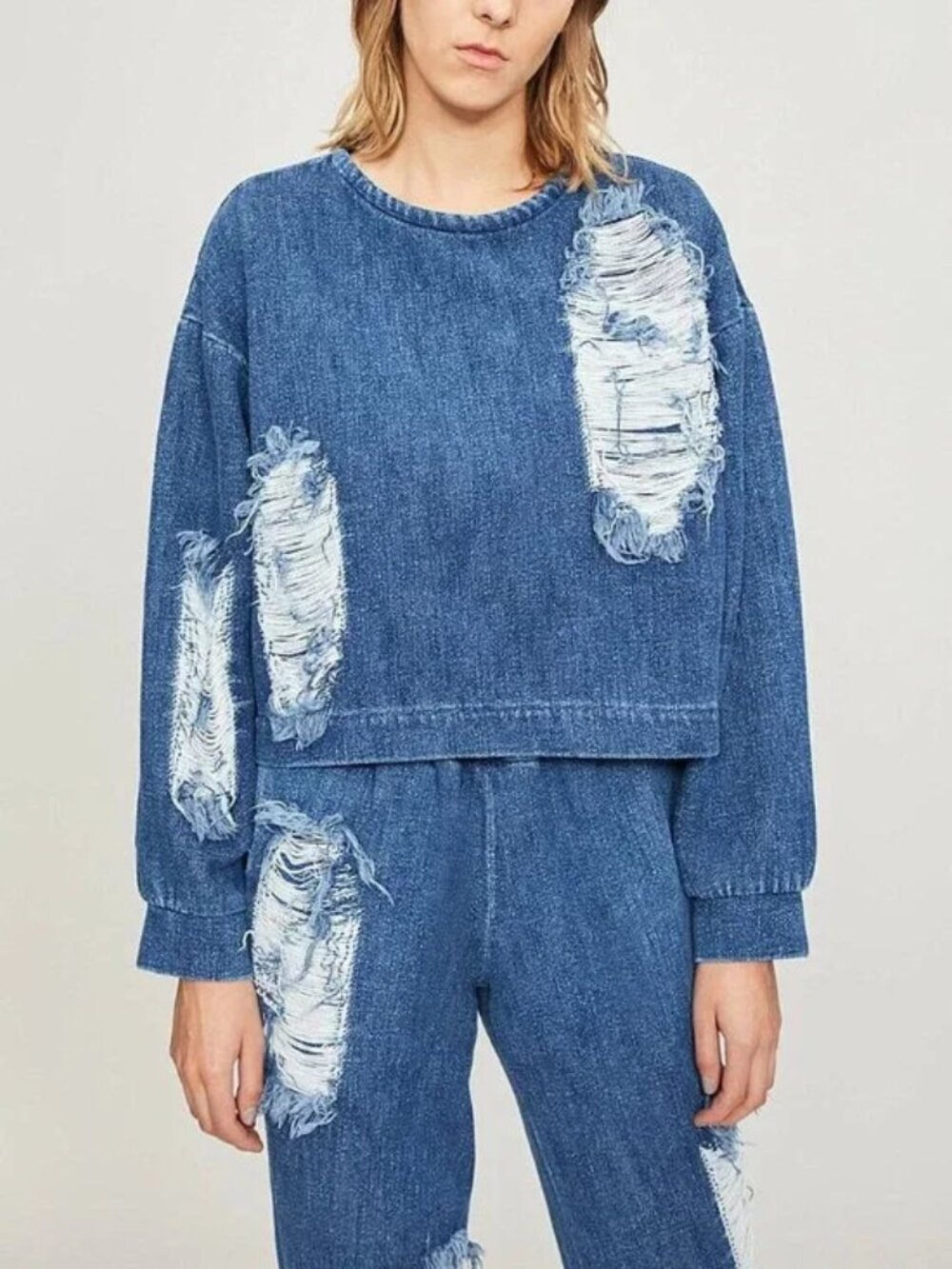 Designer Fall-Winter 2018 Ready-To-Wear Collection Distressed Denim Top Sweater - Picture 5 of 16